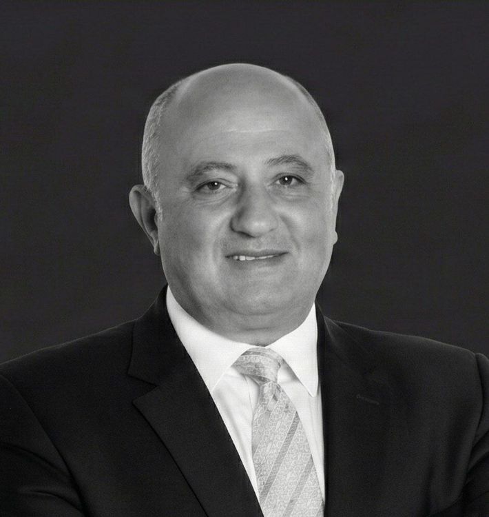 Dr. Amir Iskandar